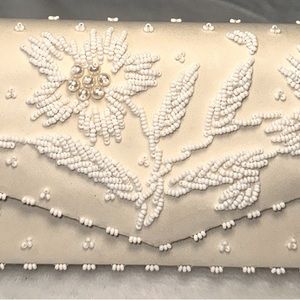 126 Jay Dee White Satin Hand Beaded Evening Clutch Purse w/Coin Zip-Up Pocket